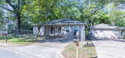 1520 Avenue N, Huntsville, TX, 77340-4440 | Card Image