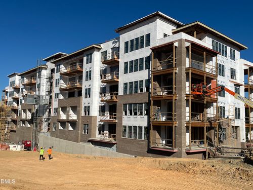 400-211 S Creek Xing, Chapel Hill, NC, 27514 | Card Image
