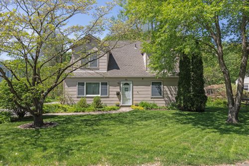 21 Bethpage Dr, Bethel, CT, 06801-2301 | Card Image