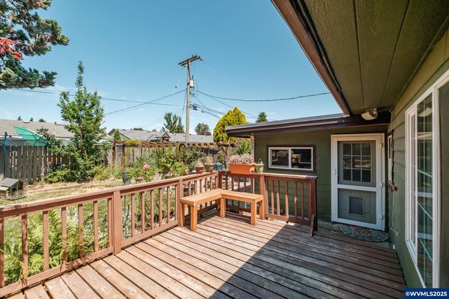 409 28 Th Ave Se, House other with 3 bedrooms, 2 bathrooms and null parking in Albany OR | Image 38