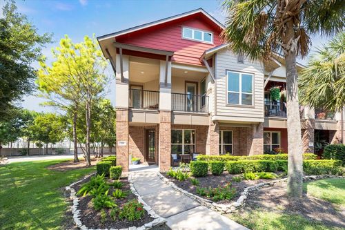 725 Via Lago, Webster, TX, 77598-1405 | Card Image