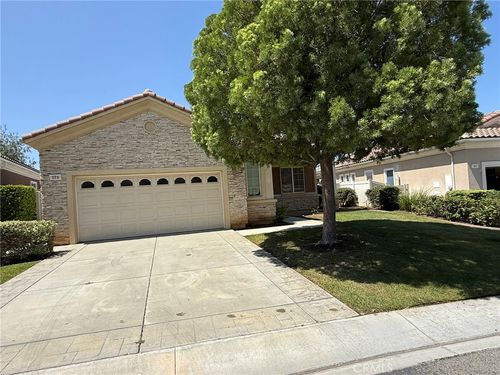 979 Essex Rd, Beaumont, CA, 92223-8570 | Card Image