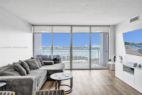 1804-18021 Biscayne Blvd, Aventura, FL, 33160 | Card Image