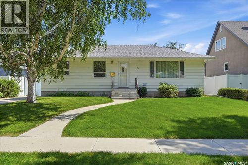 5 Lamont Cres, Regina, SK, S4S4A3 | Card Image