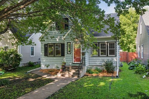 4404 31st Ave S, Minneapolis, MN, 55406-3804 | Card Image