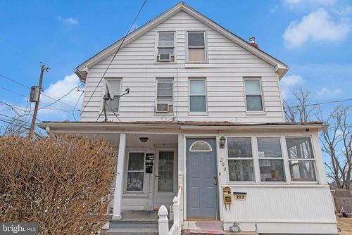 201 Robertson Ave, Morrisville, PA, 19067-2444 | Card Image