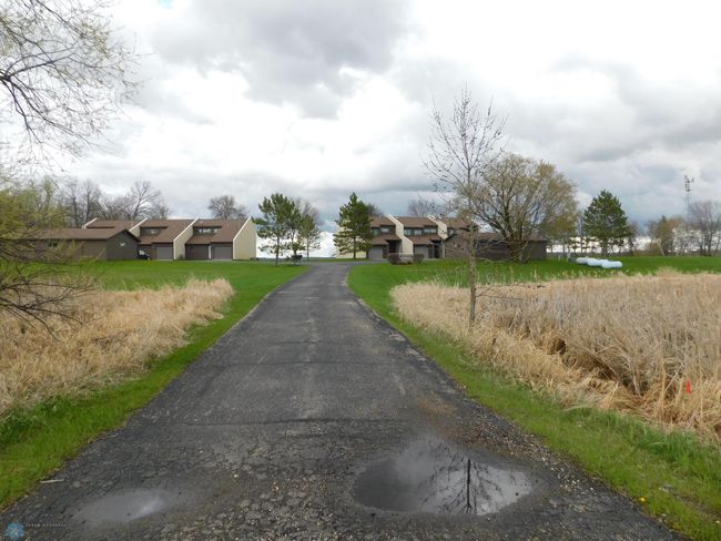 entrance to property | Image 35