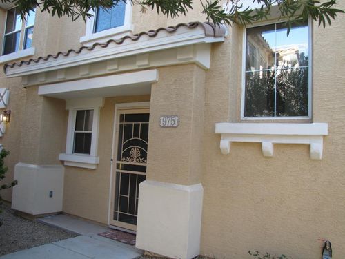 975 W Wendy Way, Gilbert, AZ, 85233-3624 | Card Image
