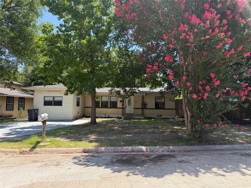 2005 Huntington Drive, Arlington, TX, 76010 | Card Image