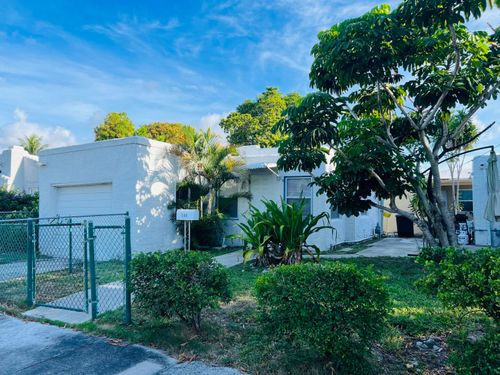 705 Francis St, West Palm Beach, FL, 33405-2819 | Card Image