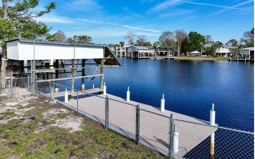 27 Se 228th Ave, Suwannee, FL, 32692 | Card Image