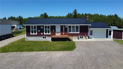 12021 Highway 17 E, House other with 6 bedrooms, 3 bathrooms and 34 parking in Sturgeon Falls ON | Image 2