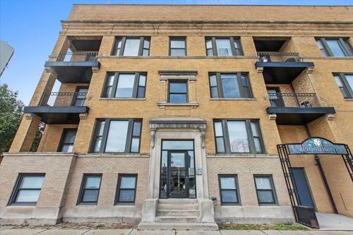 g-3700 Sheffield Ave, Chicago, IL, 60613-5039 | Card Image