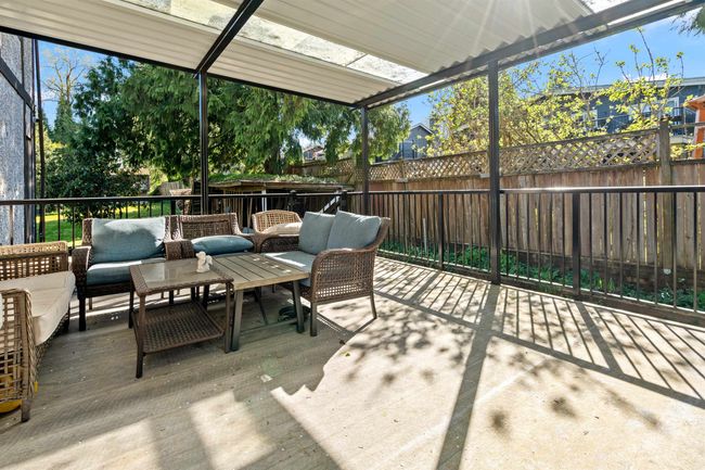 22178 124 Ave, House other with 8 bedrooms, 5 bathrooms and 10 parking in Maple Ridge BC | Image 25