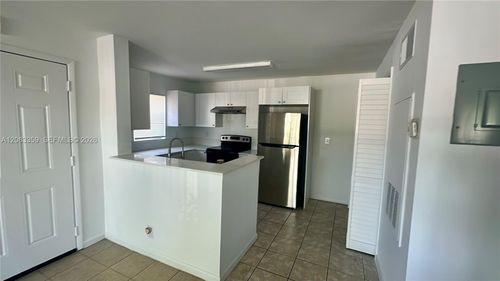 2112-4096 N Pine Island Rd, Sunrise, FL, 33351-6594 | Card Image