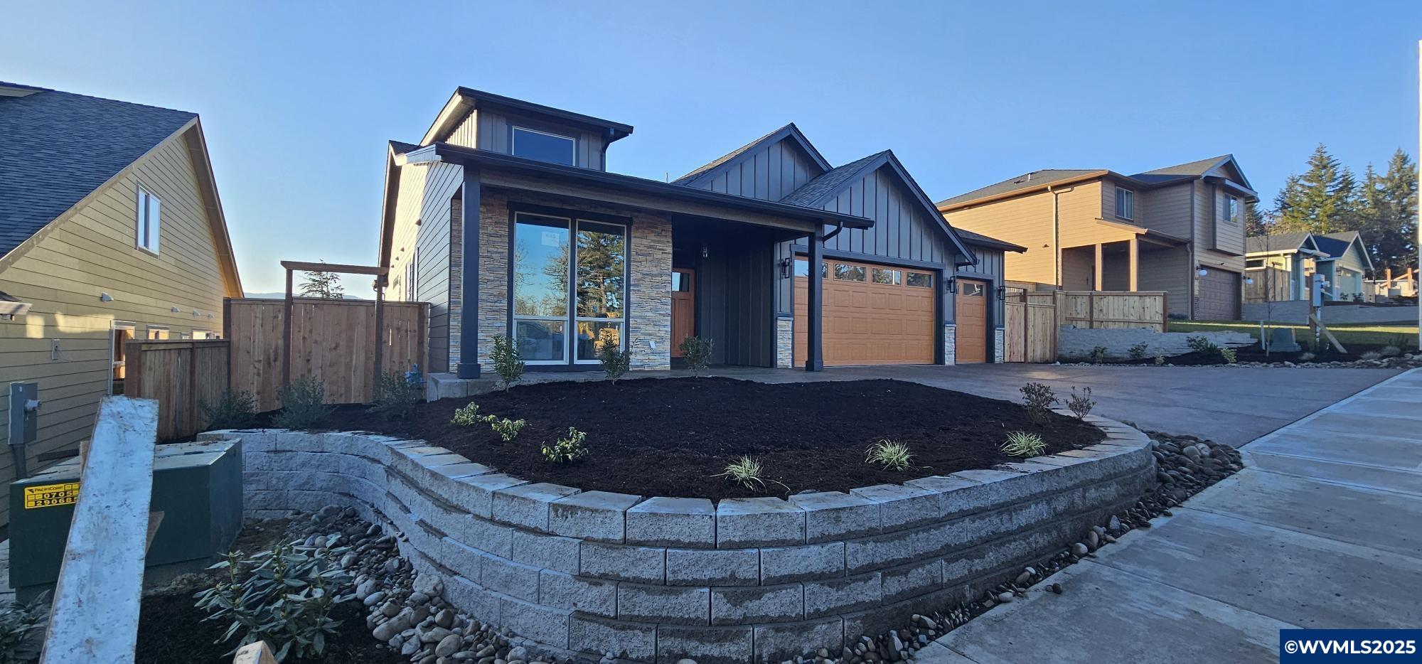 Cascade Mountain Dr, Dallas, OR 97338