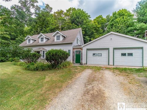 5574 Weaver Rd, Bemus Point, NY, 14712-9727 | Card Image