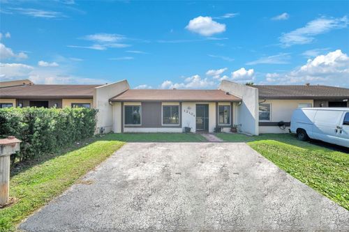 12104 Sw 110th Street Cir S, Miami, FL, 33186-3821 | Card Image
