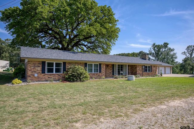 3662 An County Road 359, Home with 3 bedrooms, 3 bathrooms and null parking in Palestine TX | Image 4