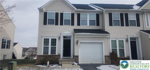 3517 Windsor Ct, NAZARETH, PA, 18064-8011 | Card Image