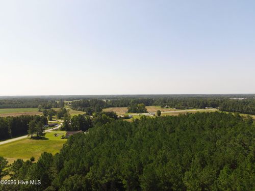 B Willow Dr, Tabor City, NC, 28463-8591 | Card Image