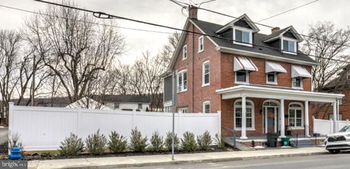 247 Church Ave, EPHRATA, PA, 17522-2048 | Card Image