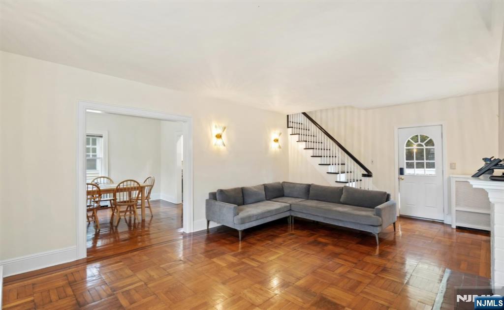 Residential in Englewood 3