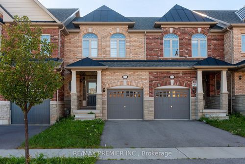 116 Finegan Cir, Brampton, ON, L7A4Z9 | Card Image