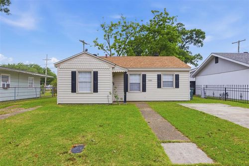 1906 8th Ave, Lake Charles, LA, 70601-6608 | Card Image