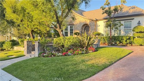 15030 Live Oak Springs Canyon Rd, Canyon Country, CA, 91387-4801 | Card Image