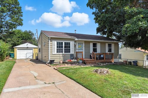 7631 S 41st St, Bellevue, NE, 68147-1718 | Card Image