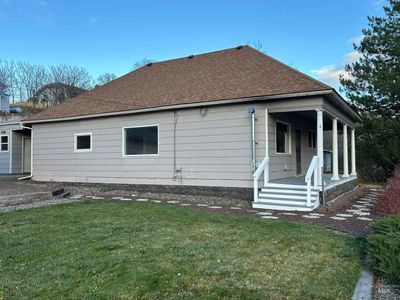 1023 Main St, House other with 2 bedrooms, 1 bathrooms and 1 parking in Pomeroy WA | Image 1