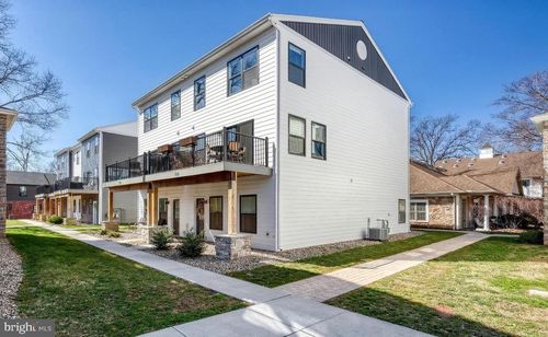 125 High Pointe Dr, HUMMELSTOWN, PA, 17036-8104 | Card Image