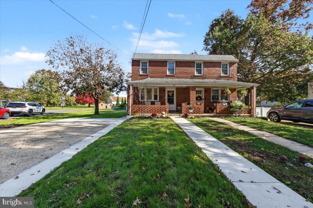 Residential in COLLEGEVILLE 5