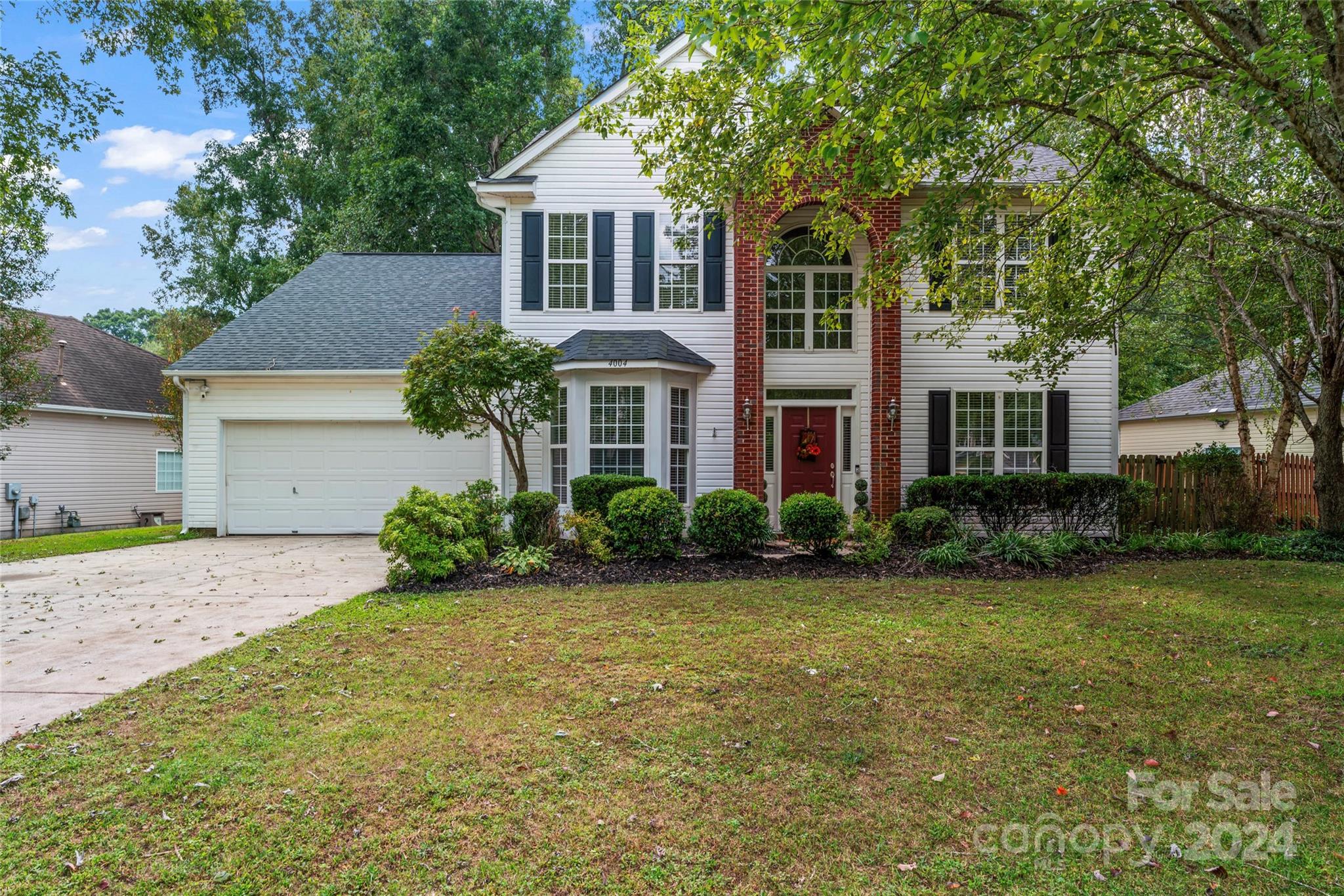 Lannier Falls Ln, Charlotte, NC 28270