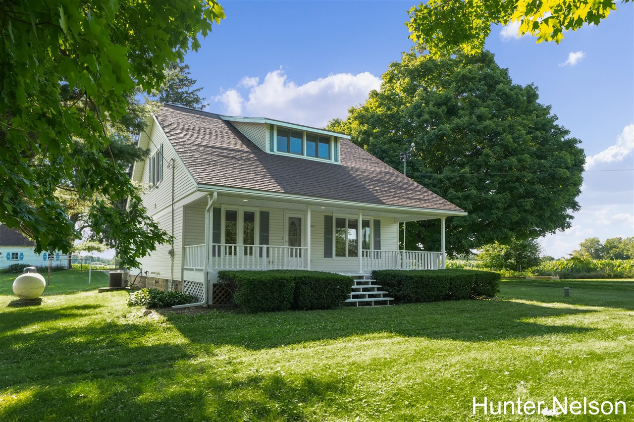 Wegal Ave, Kent City, MI 49330