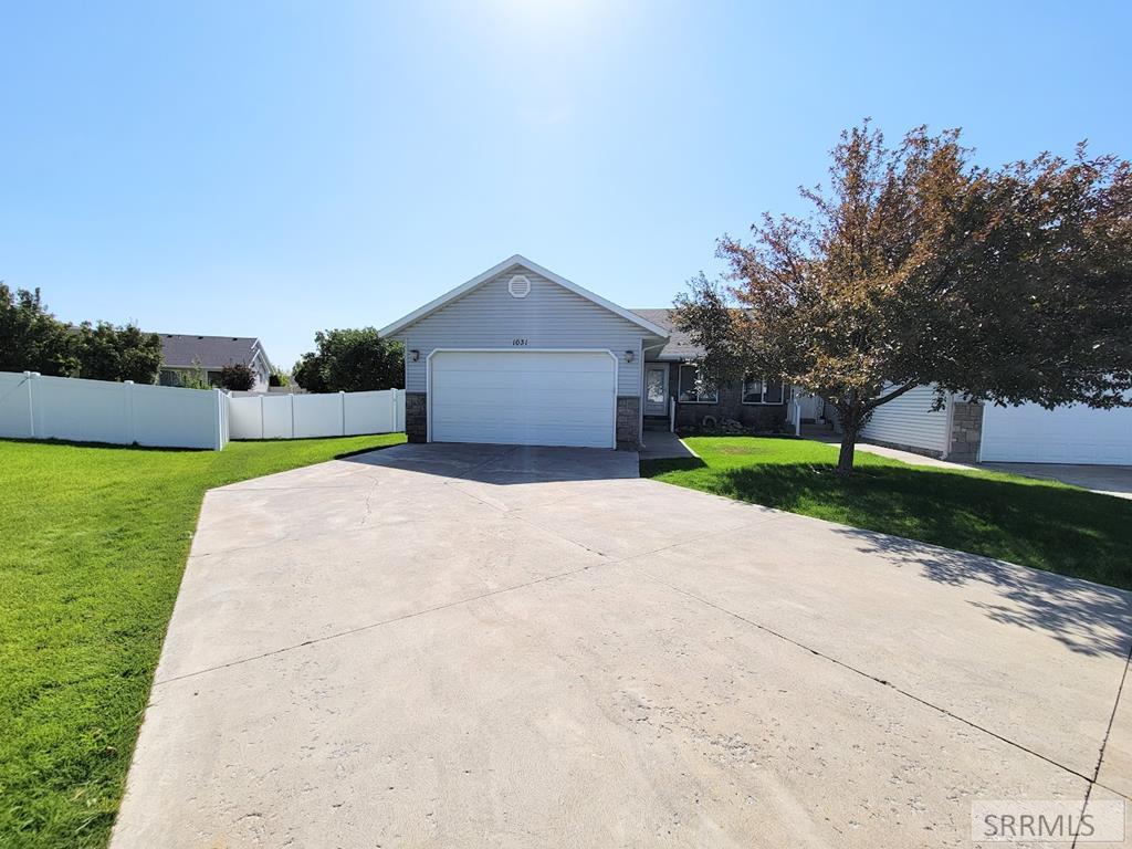 Abigail Ct, Ammon, ID 83406