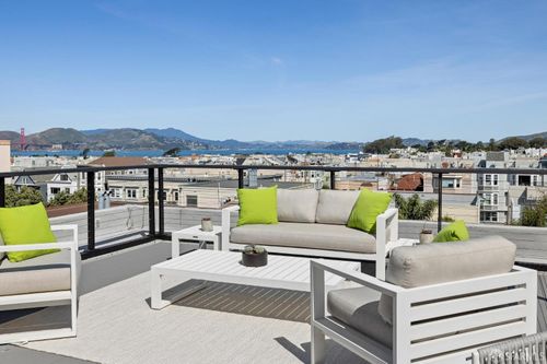 1572 Green St, San Francisco, CA, 94123-5102 | Card Image