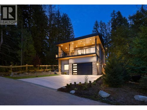 1486 Coast Meridian Rd, Coquitlam, BC, V3E3H3 | Card Image