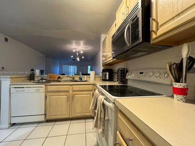 2-108 - 1725 Palm Cove Blvd, Condo with 2 bedrooms, 2 bathrooms and null parking in Delray Beach FL | Image 2