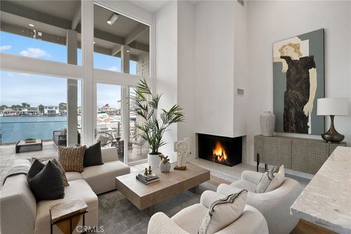 16449 Wimbledon Ln, Huntington Beach, CA, 92649 | Card Image