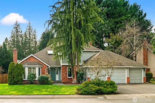 23431 Ne 23rd St, Sammamish, WA, 98074-4439 | Card Image