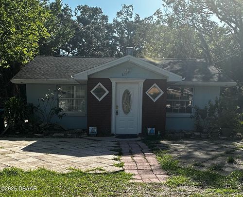 615 Center Ave, Holly Hill, FL, 32117-3357 | Card Image