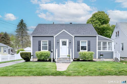 58 Newton St, Stratford, CT, 06614-3310 | Card Image