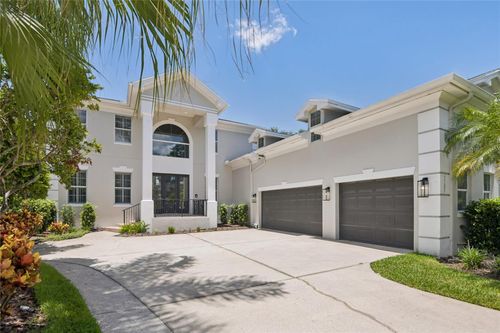 5105 W Neptune Way, Tampa, FL, 33609-3515 | Card Image