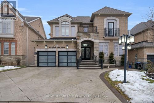 81 Royal West Drive, Brampton (Credit Valley), ON, L6X0Z8 | Card Image