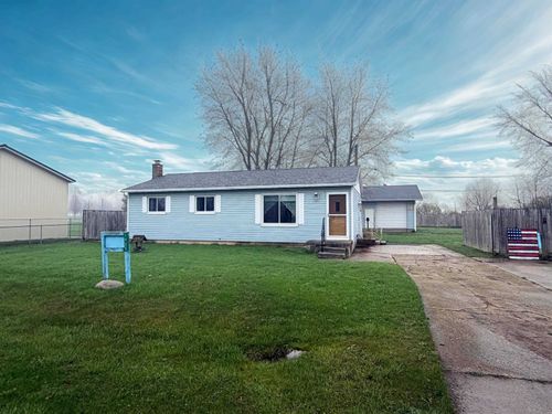 1920 Circle Dr, Fairgrove, MI, 48733-9773 | Card Image