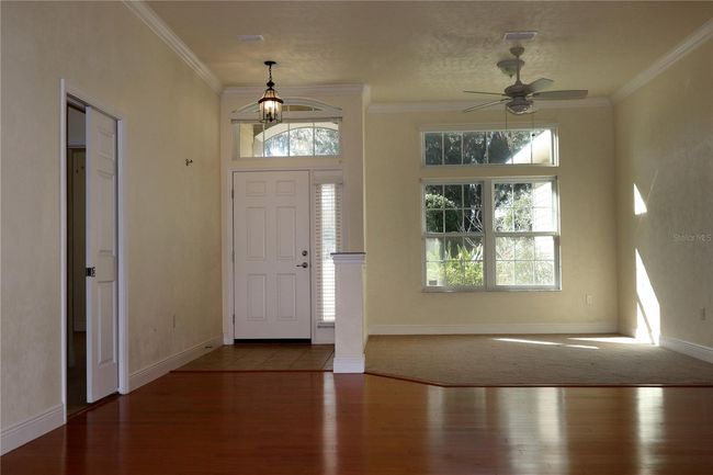 Open dining/living room | Image 4