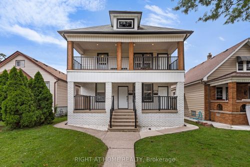 1379 - 1381 Pierre Ave, Home with 6 bedrooms, 2 bathrooms and 3 parking in Windsor ON | Card Image