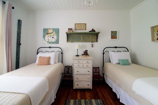 113 W Creek St, House other with 3 bedrooms, 2 bathrooms and null parking in Fredericksburg TX | Image 11